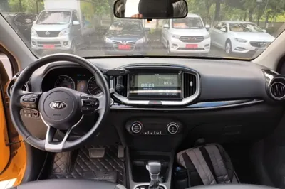 Kia kx1 Stonic