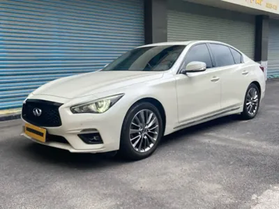 Infiniti Q50L