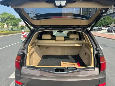 BMW X5 (Import)