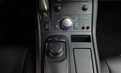 Lexus CT200h
