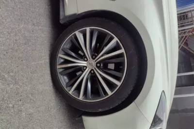 Infiniti Q60