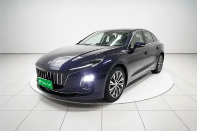 Hongqi E-QM5