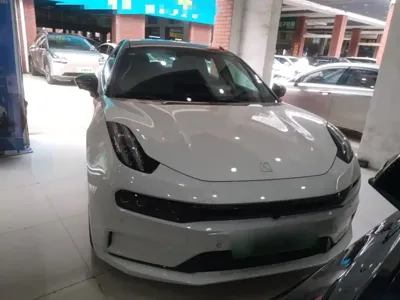Zeekr 001