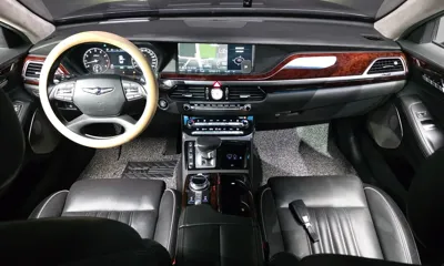 Genesis EQ900