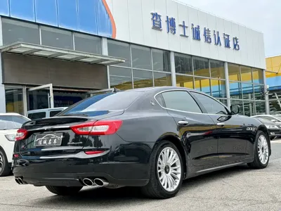 Maserati Quattroporte
