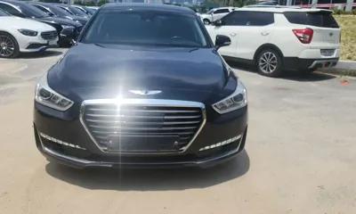 Genesis EQ900