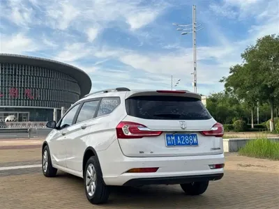 Baojun 310W