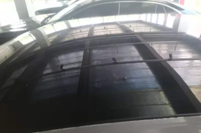 Hongqi EH7