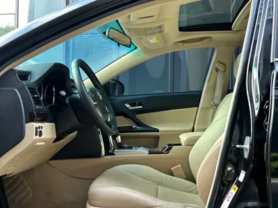 Toyota Reiz