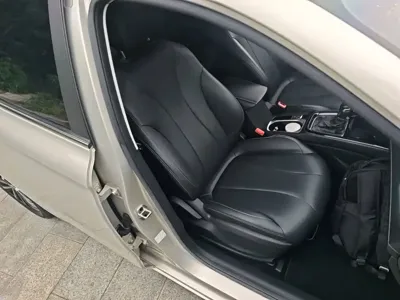 Roewe i5