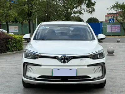BAIC EU5