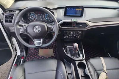 Dongfeng Fengon S560