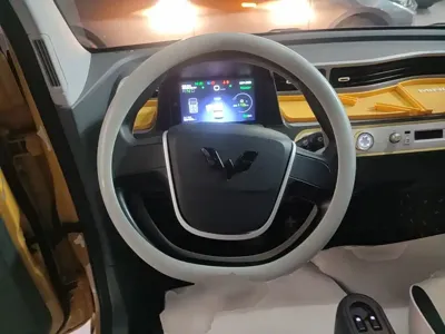 Wuling MINIEV