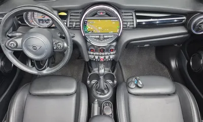 MINI Cooper Convertible