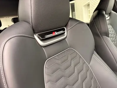 Audi 奥迪Q6L e-tron