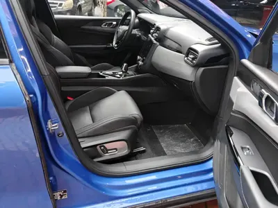 Lynk & Co 02