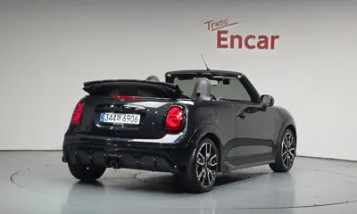 MINI Cooper Convertible