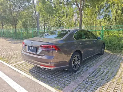 Volkswagen Phideon