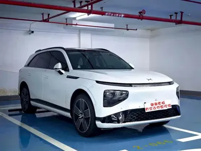 Xpeng G9