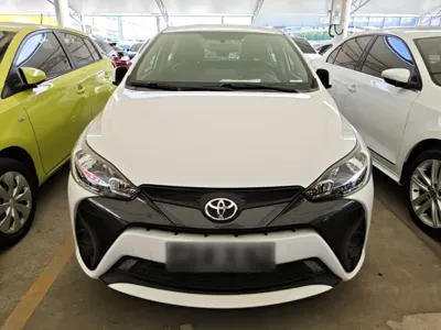Toyota Yaris L