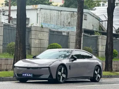 Xpeng P7