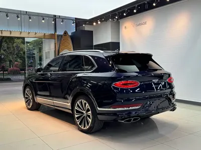 Bentley Bentayga PHEV