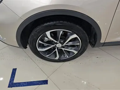 Geely Emgrand GS