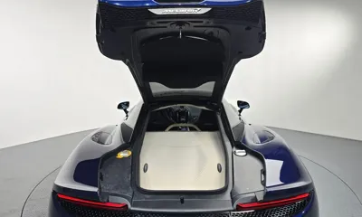McLaren GT
