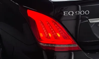 Genesis EQ900