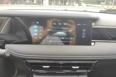 Roewe i5