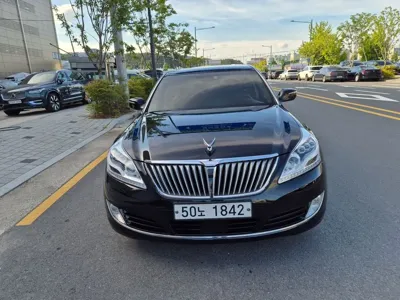Hyundai Equus