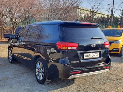 Kia Canival