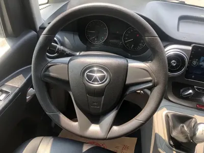 JAC Refine Refine M3