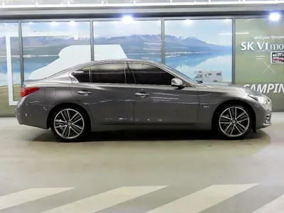 Infiniti Q50