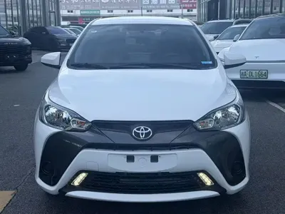 Toyota Yaris L