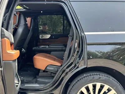 Lincoln Navigator
