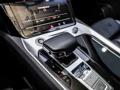 Audi Q6