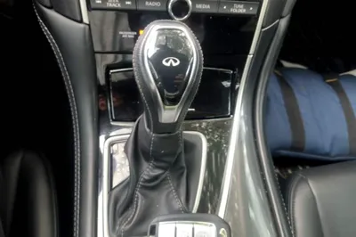 Infiniti Q50L