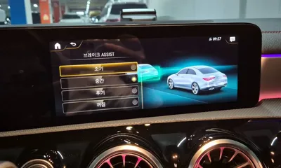 Mercedes-Benz CLA-Class