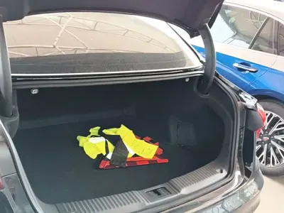 Hongqi Hongqi H5