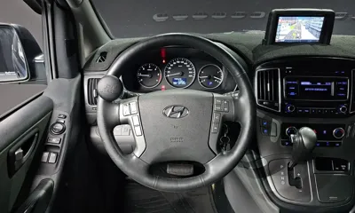 Hyundai Starex