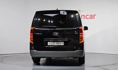 Hyundai Starex