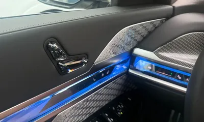 BMW i7