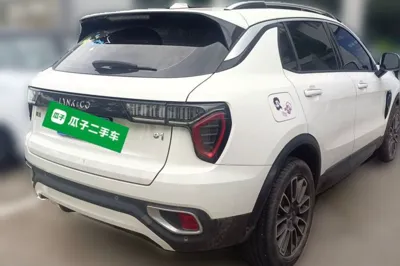 Lynk & Co 01