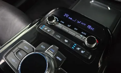 Genesis EQ900