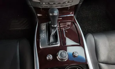 Infiniti Q70