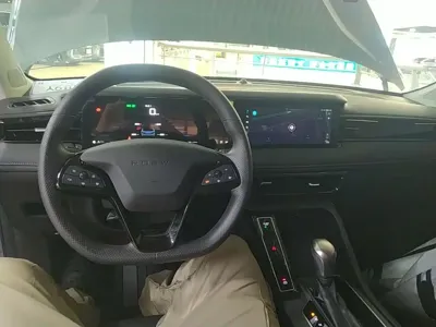 Roewe i5