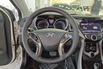 Hyundai Elantra (5th Generation