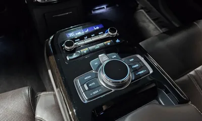 Genesis EQ900