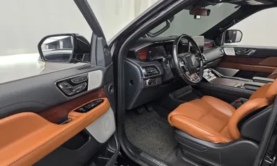 Lincoln Navigator